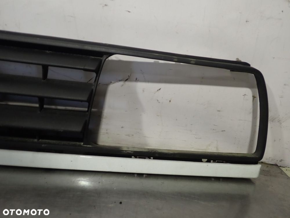 GRILL ATRAPA VOLKSWAGEN JETTA II LIFT - 4