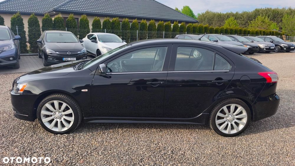 Mitsubishi Lancer 1.8 Intense - 12