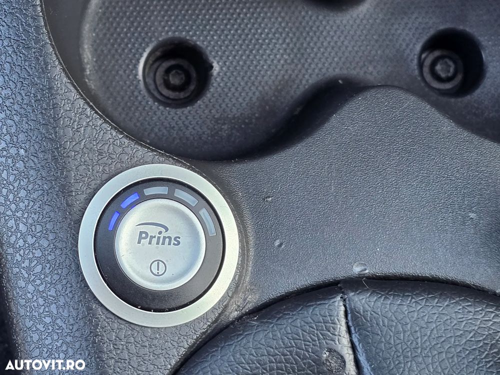 Dacia Logan 0.9 TCe 90 CP Prestige - 18