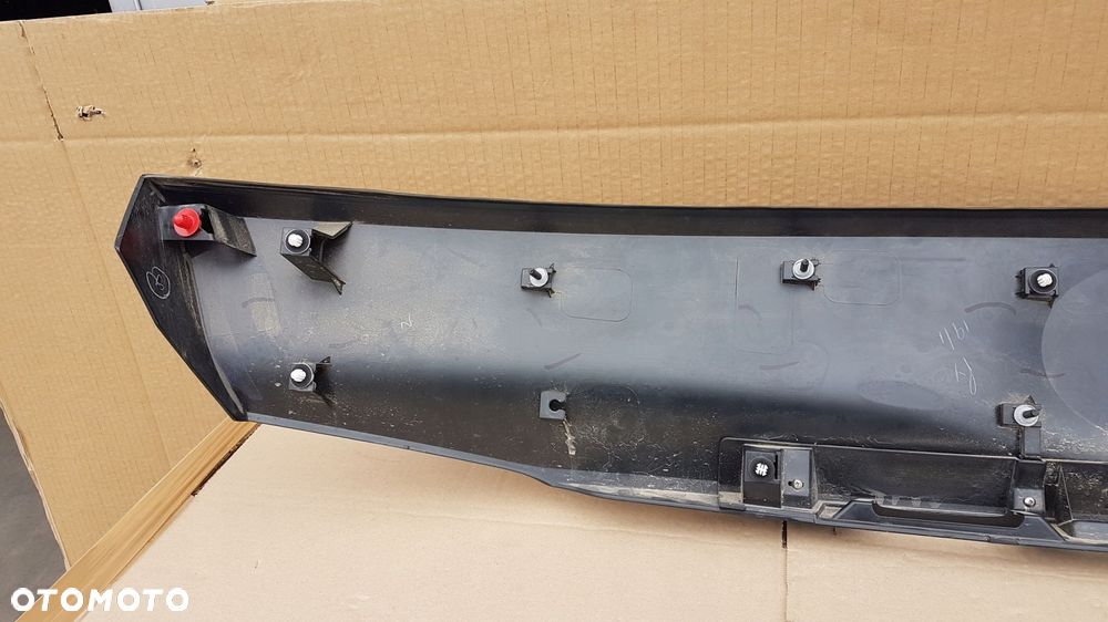 blenda klapy bagażnika nissan leaf ii 17- - 9