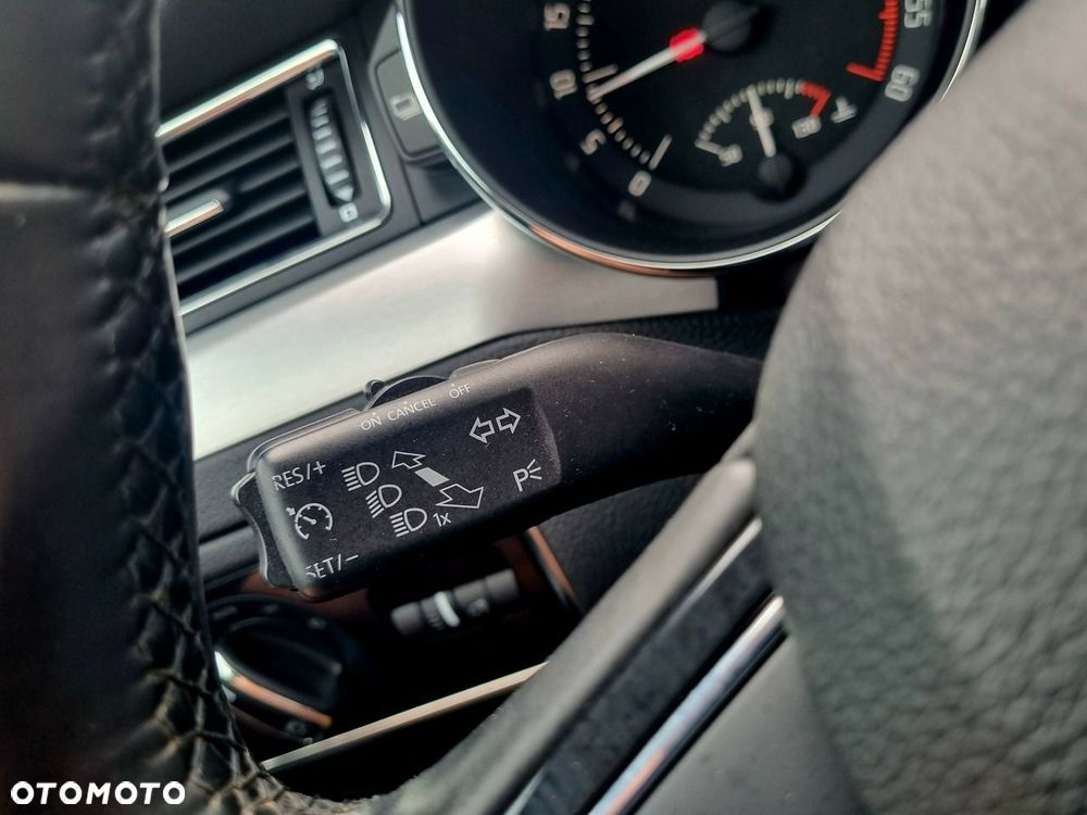 Skoda Superb 2.0 TDI Comfort - 16