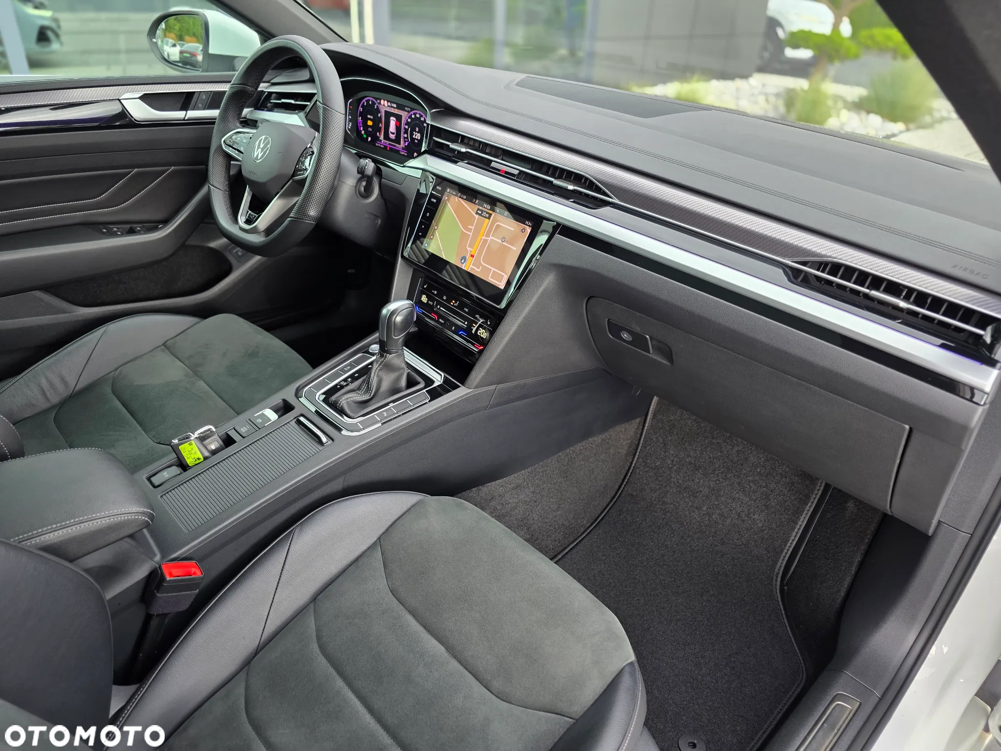Volkswagen Arteon 2.0 TSI R-Line DSG - 27