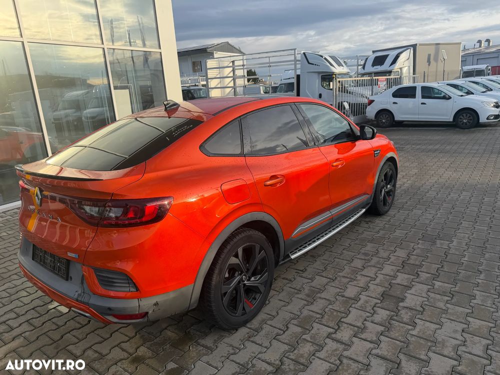 Renault Arkana E-TECH Hybrid RS Line - 4