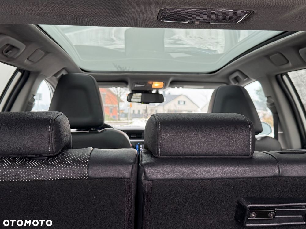 Toyota Auris Hybrid 135 Prestige - 10