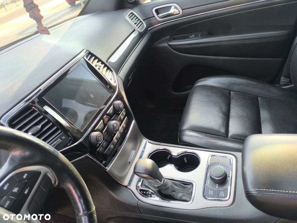 Jeep Grand Cherokee - 9