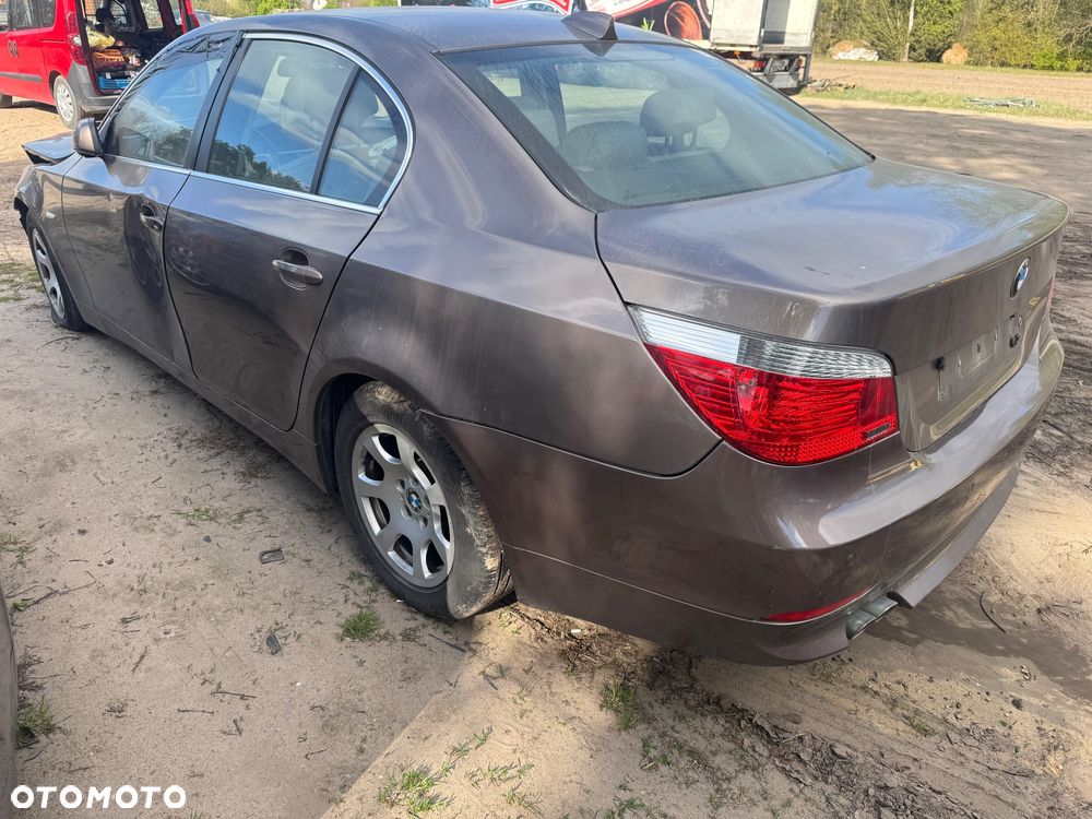 BMW Seria 5 525d - 2