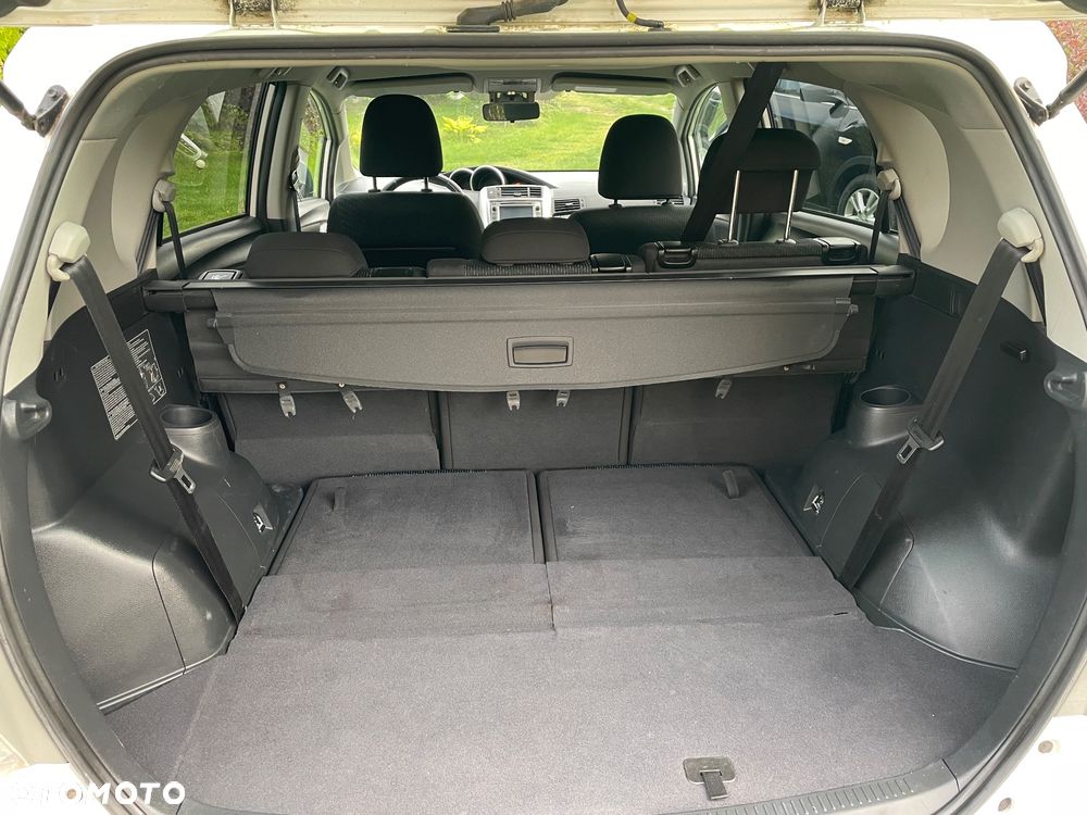 Toyota Verso 2.0 D-4D Sol 7os - 21