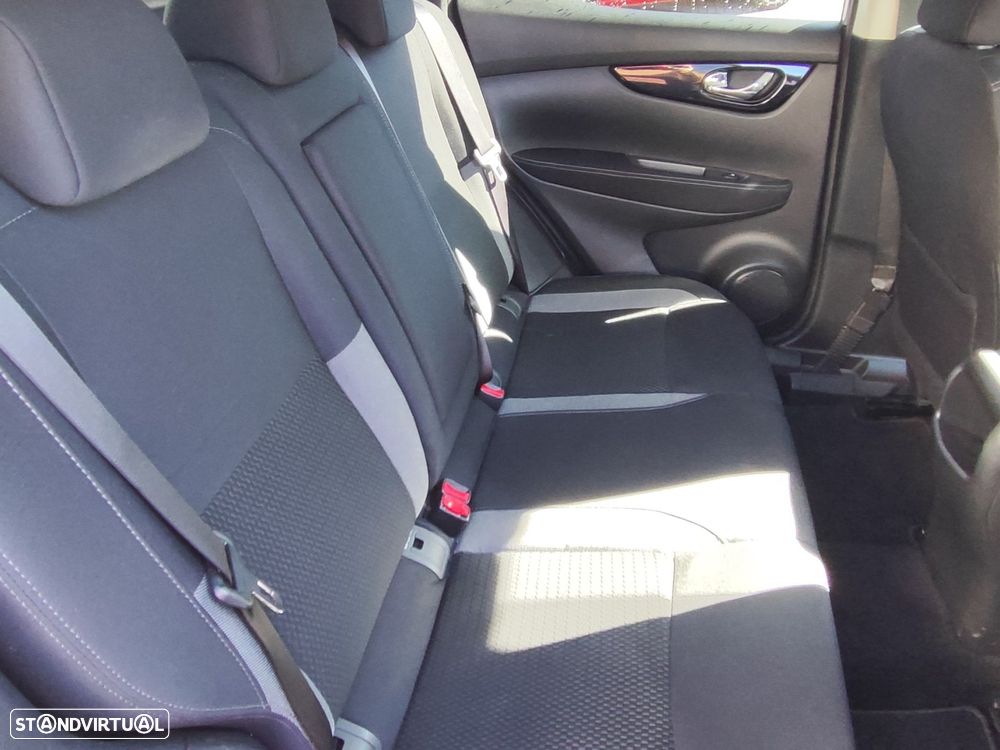 Nissan Qashqai 1.5 dCi Acenta DCT - 8