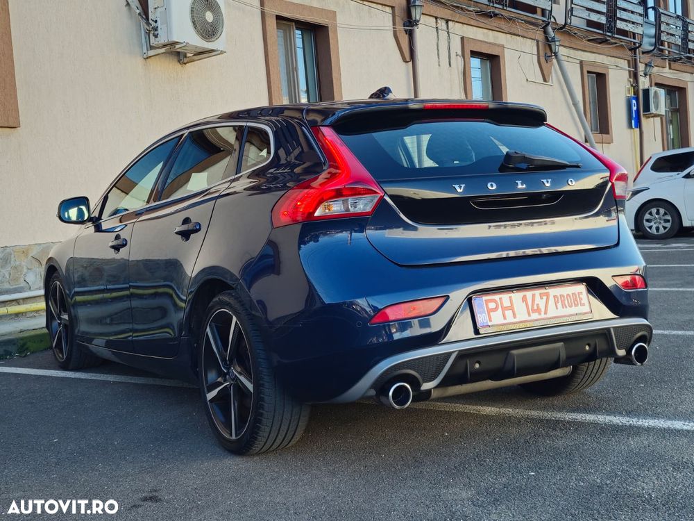Volvo V40 D2 R Design - 4