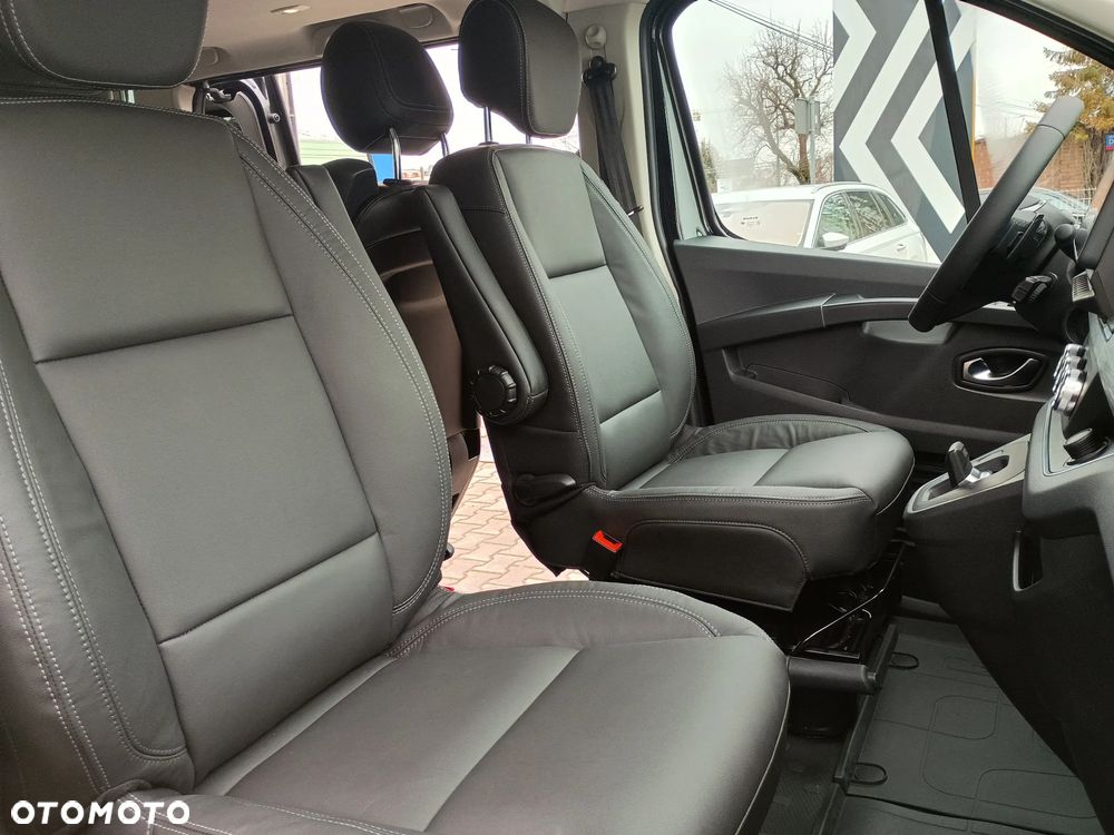 Renault Trafic - 13