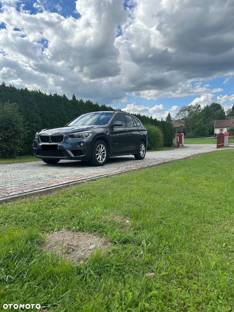 BMW X1 sDrive18d - 9