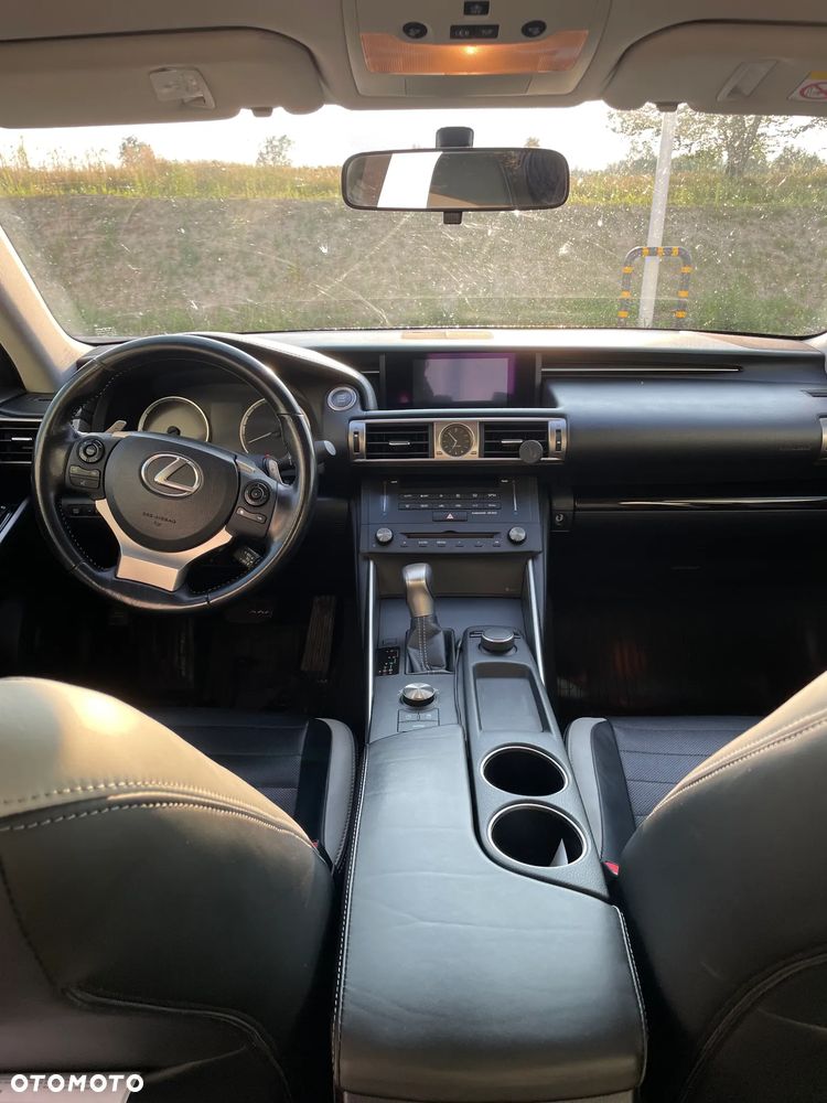 Lexus IS 200t Elegance - 5