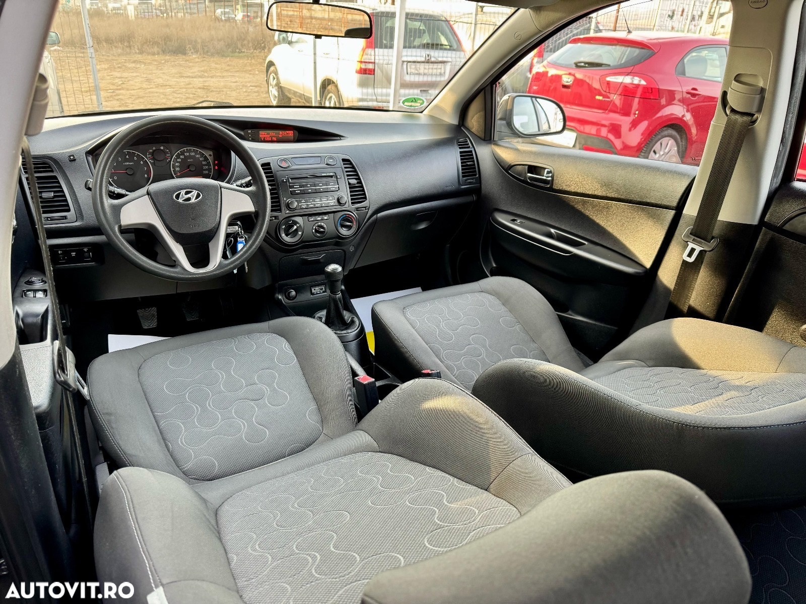 Hyundai i20 1.2 Select - 24