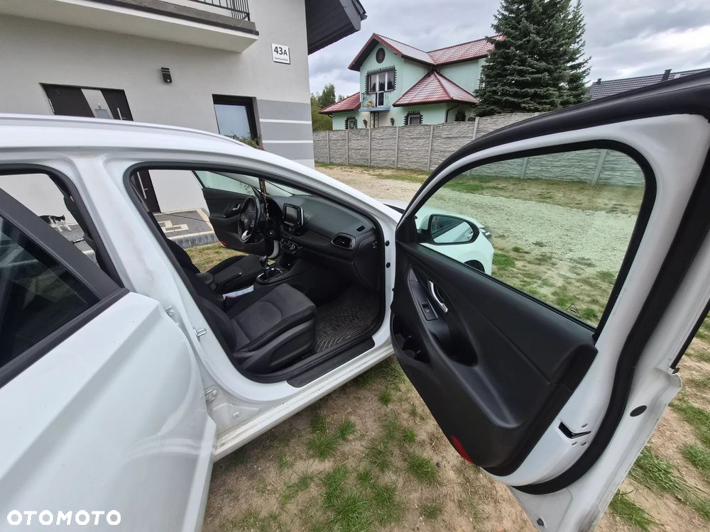 Hyundai i30 1.6 D Comfort - 9
