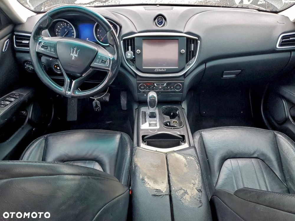 Maserati Ghibli Standard - 11