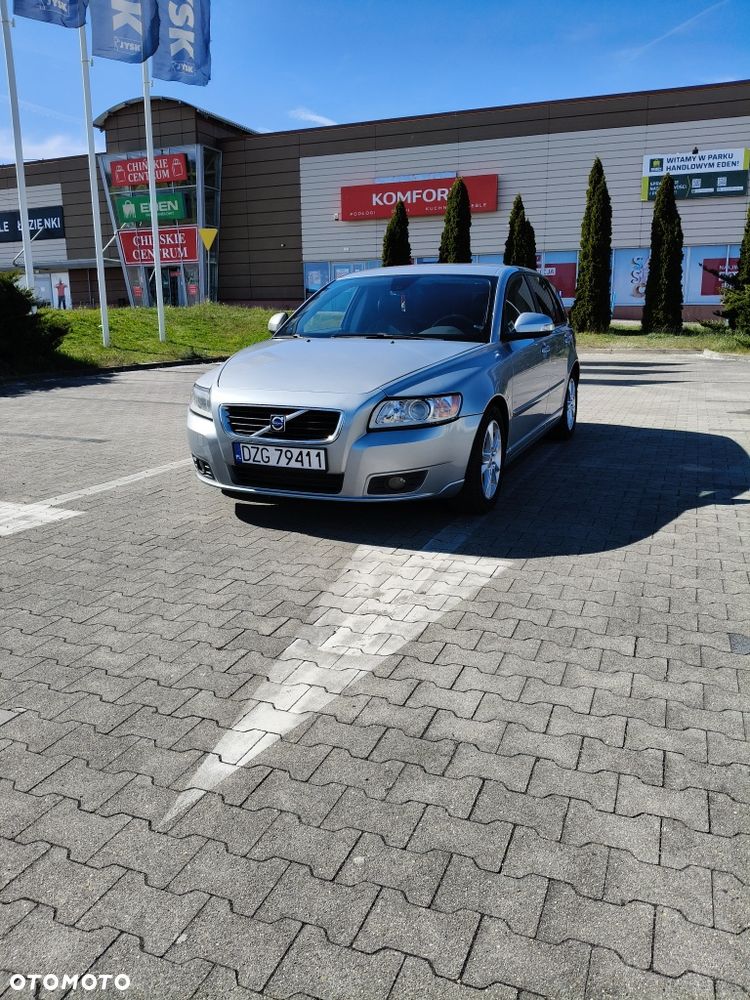 Volvo V50 - 1