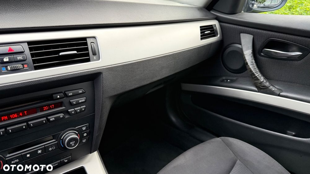 BMW Seria 3 318i - 20