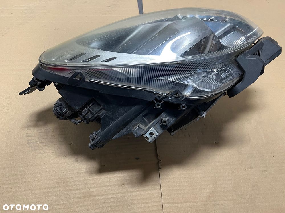 Lampa prawa przednia Reflektor ALFA ROMEO GIULIETTA 00505267560 46607711 130732928400 - 9