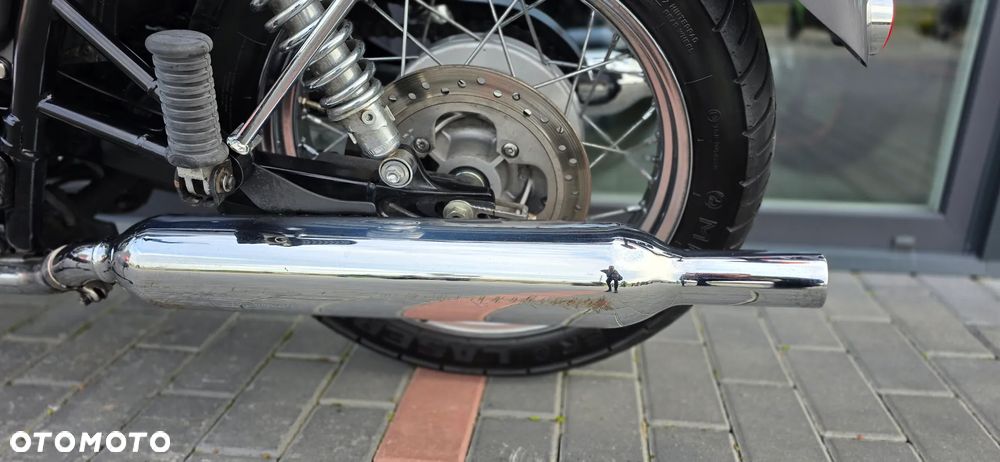 Triumph Bonneville - 35