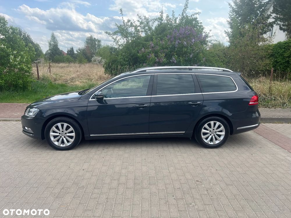 Volkswagen Passat 2.0 TDI BlueMotion Technology Exclusive - 4
