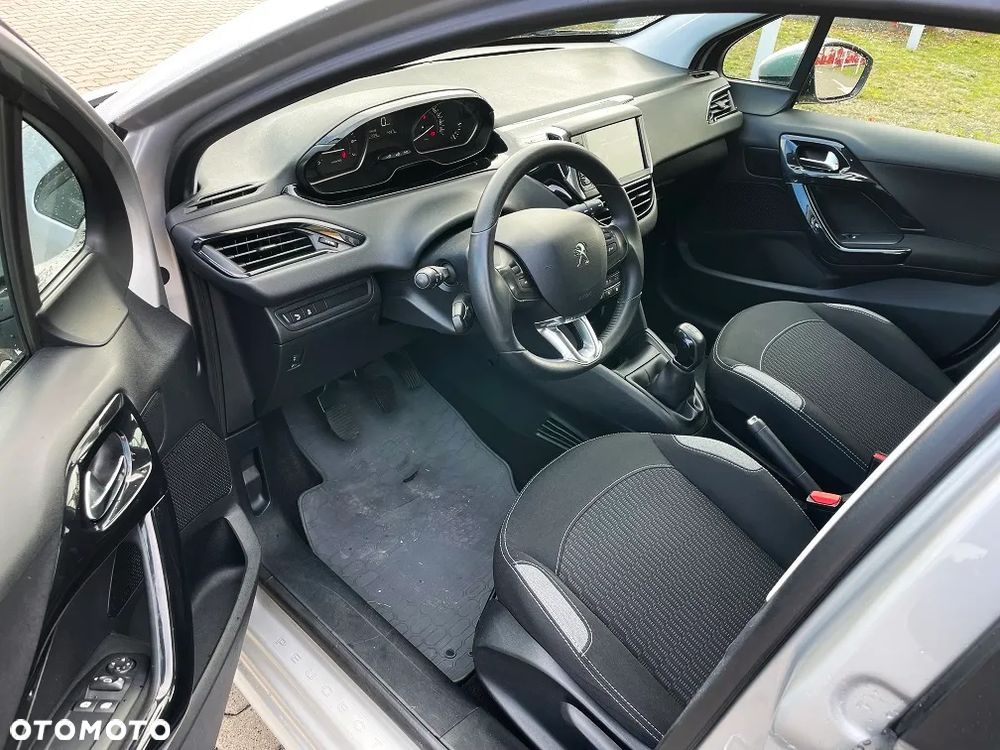 Peugeot 208 1.2 VTi Active Pack - 10