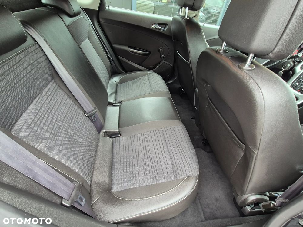 Opel Astra 1.6 CDTI Essentia - 28