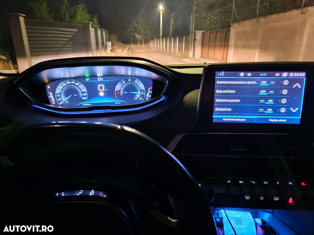 Peugeot 3008 PureTech 130 Stop & Start GPF EAT8 Allure - 15