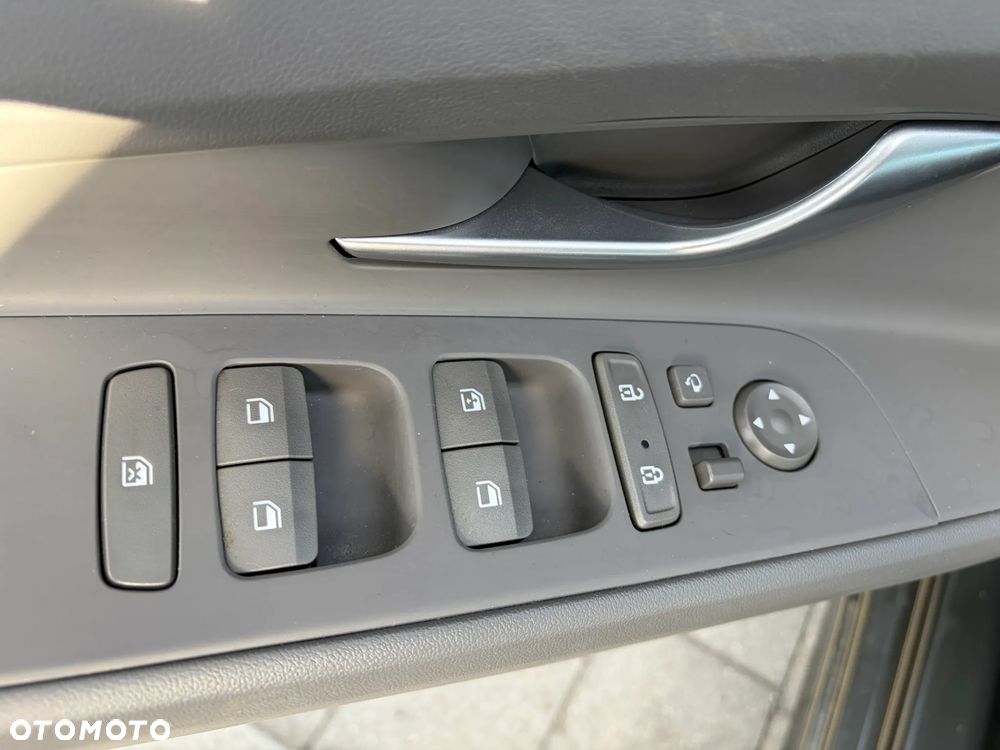 Hyundai Elantra 1.6 Smart - 15