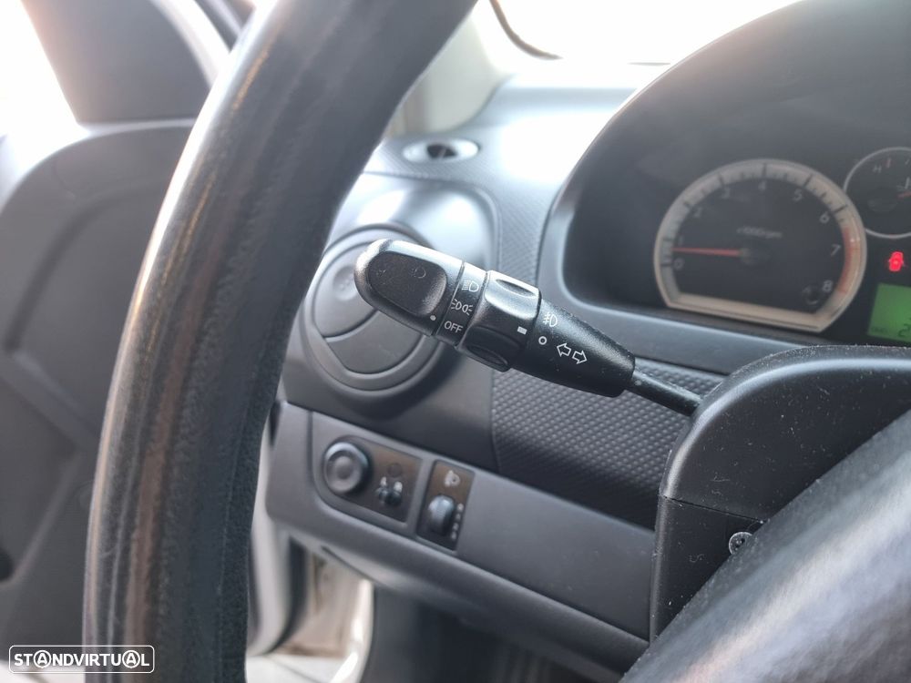 Chevrolet Aveo 1.2 L - 11