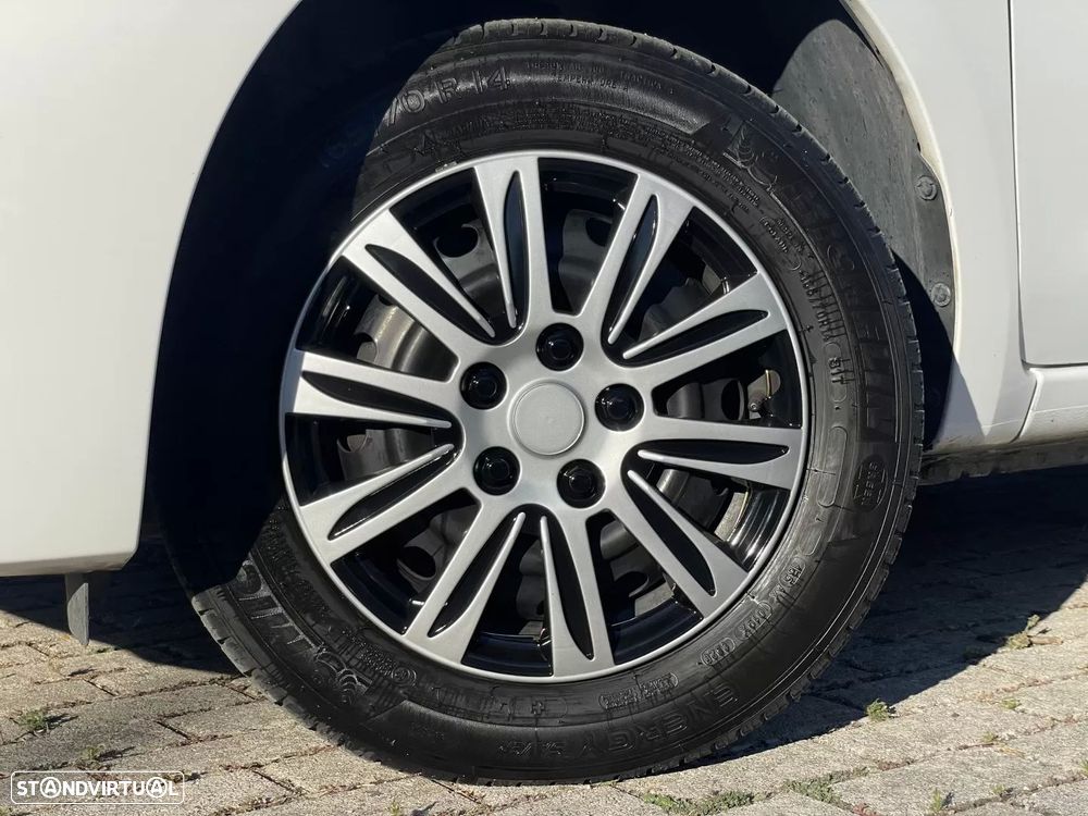 Nissan Micra 1.2 N-Tec - 9