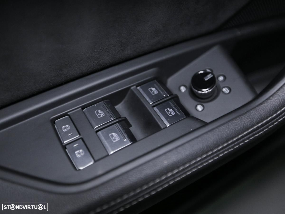 Audi e-tron 50 quattro S line - 16