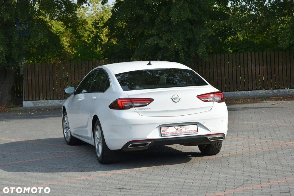Opel Insignia - 21