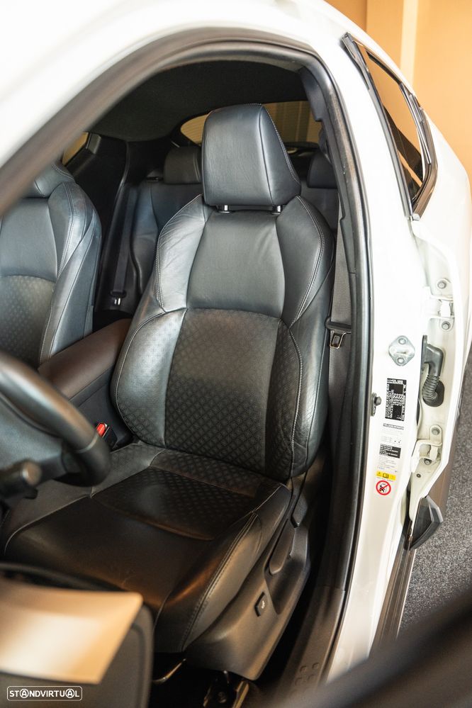 Toyota C-HR 1.8 HSD Exclusive+P.Luxury - 13