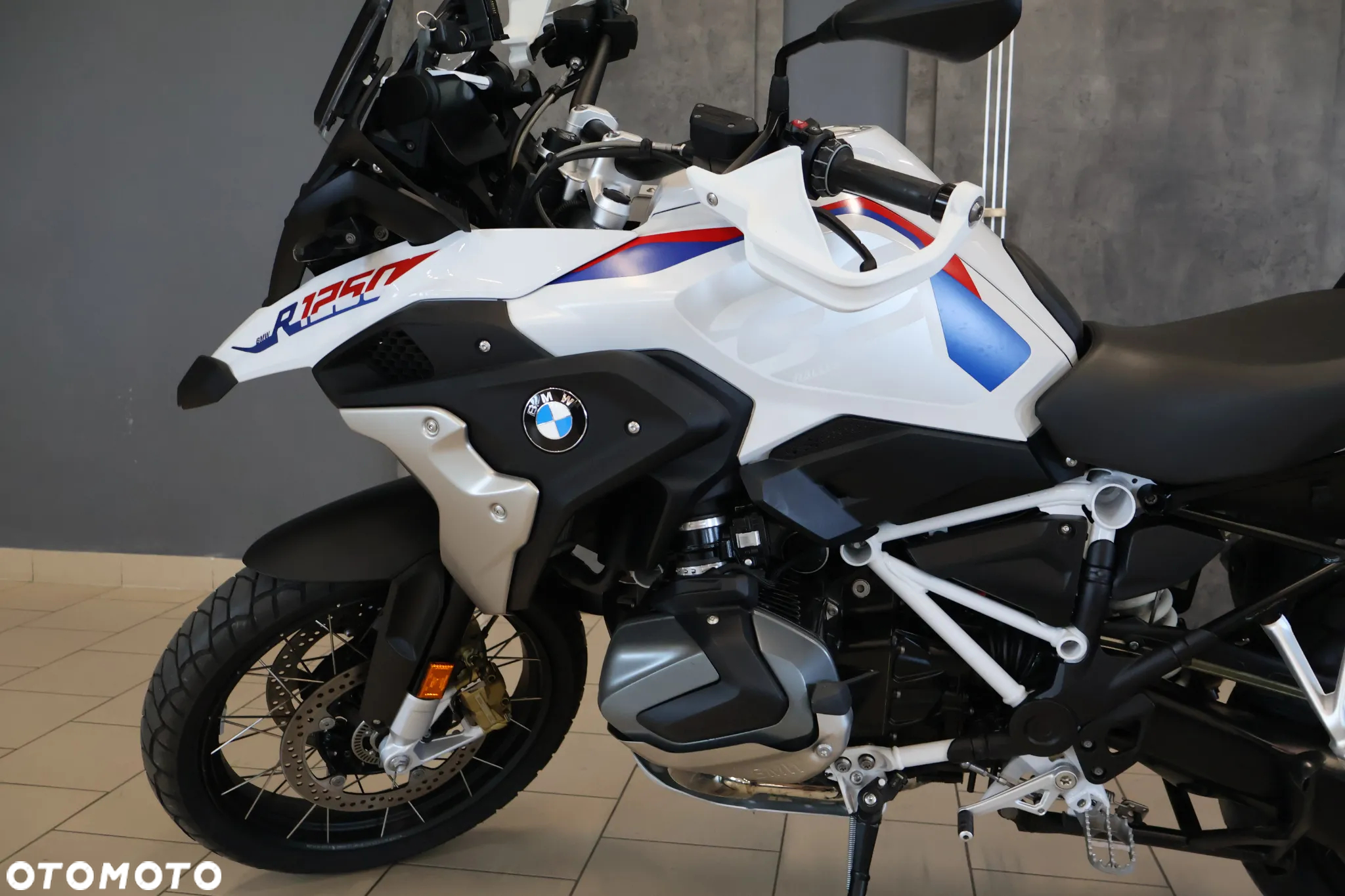 BMW R - 7