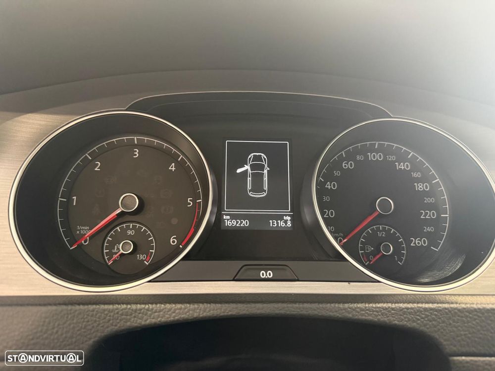 VW Golf 1.6 TDi GPS Edition Frotas - 9