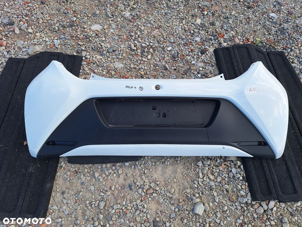 ZDERZAK TYŁ TYLNY TOYOTA AYGO II - 1