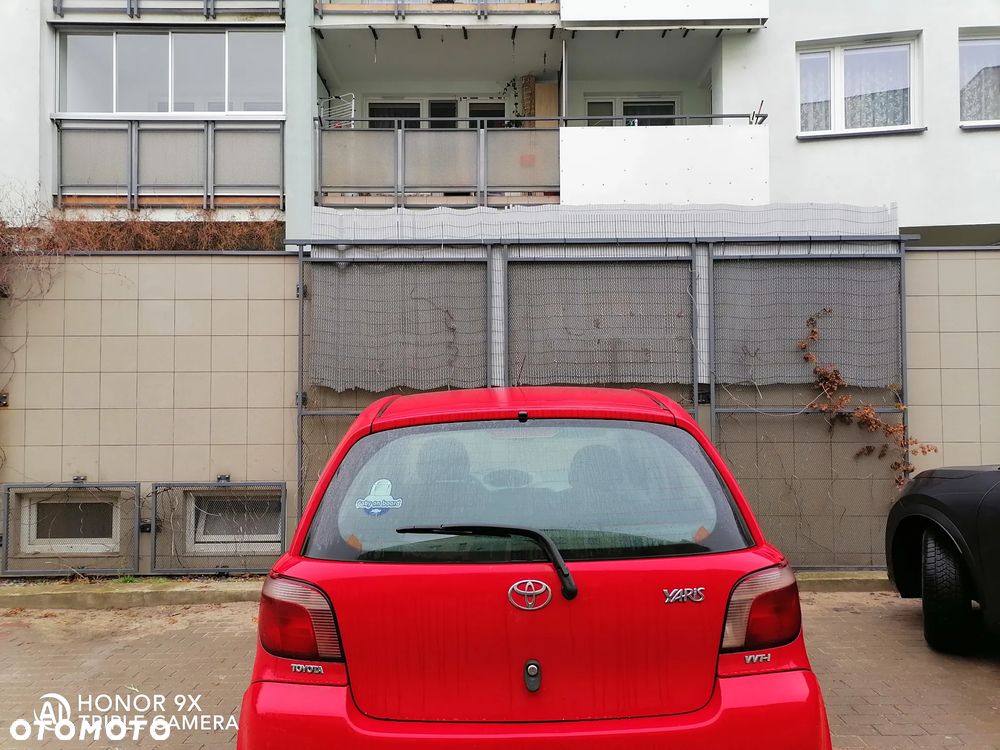 Toyota Yaris 1.0 Base - 7