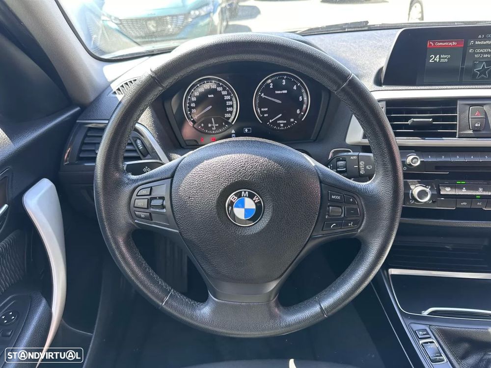 BMW 116 d Sport Line - 33