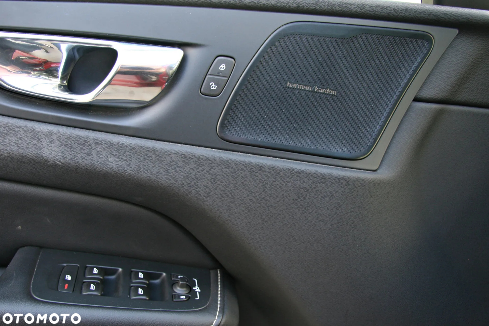 Volvo XC 60 T5 R-Design - 13