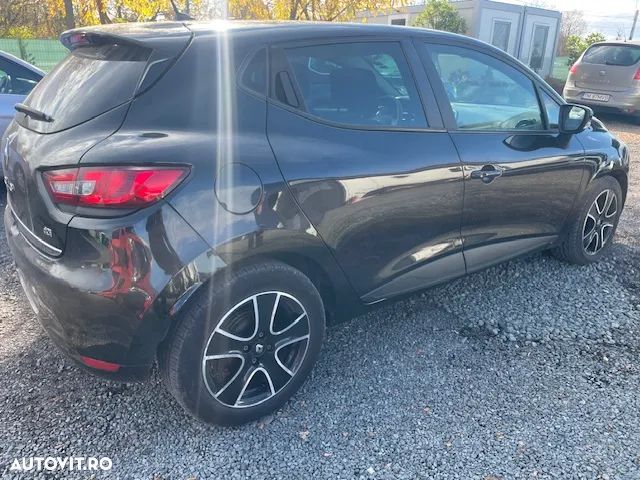 Dezmembrez Renault Clio 4 an 2014 motor 1.5 DCI Euro 5 Bosch - 8