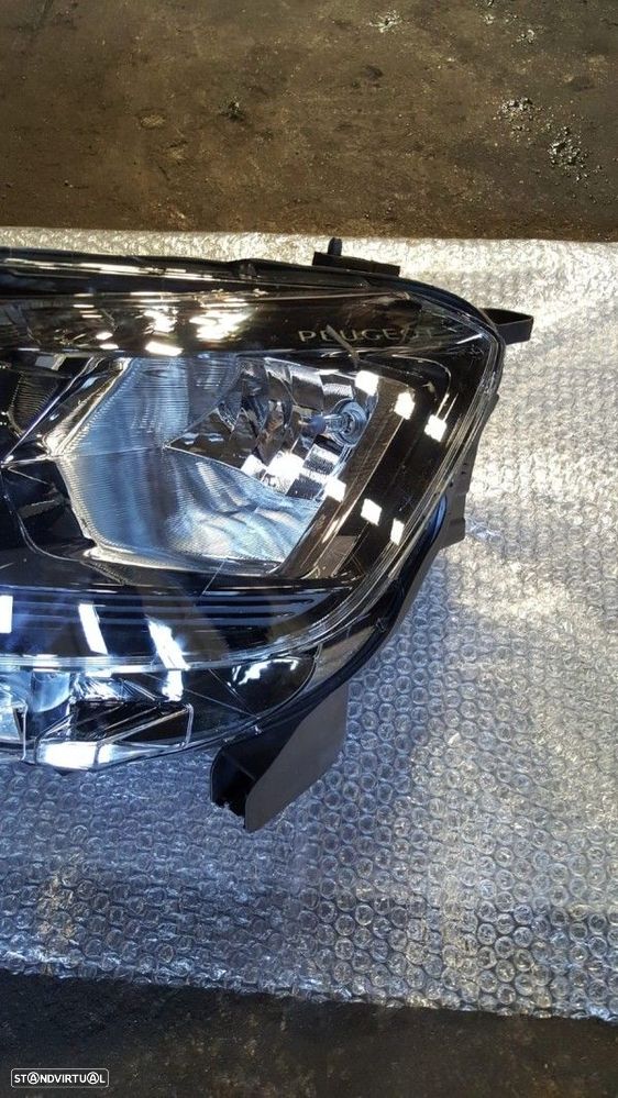 Farol Frente Esquerdo / Otica Esquerda Peugeot Partner Caixa (K9)  901 - 6