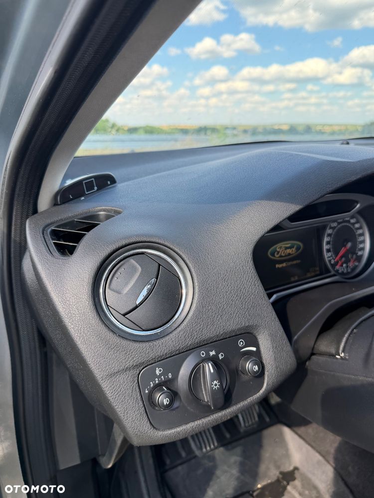 Ford Mondeo 2.0 Titanium - 13