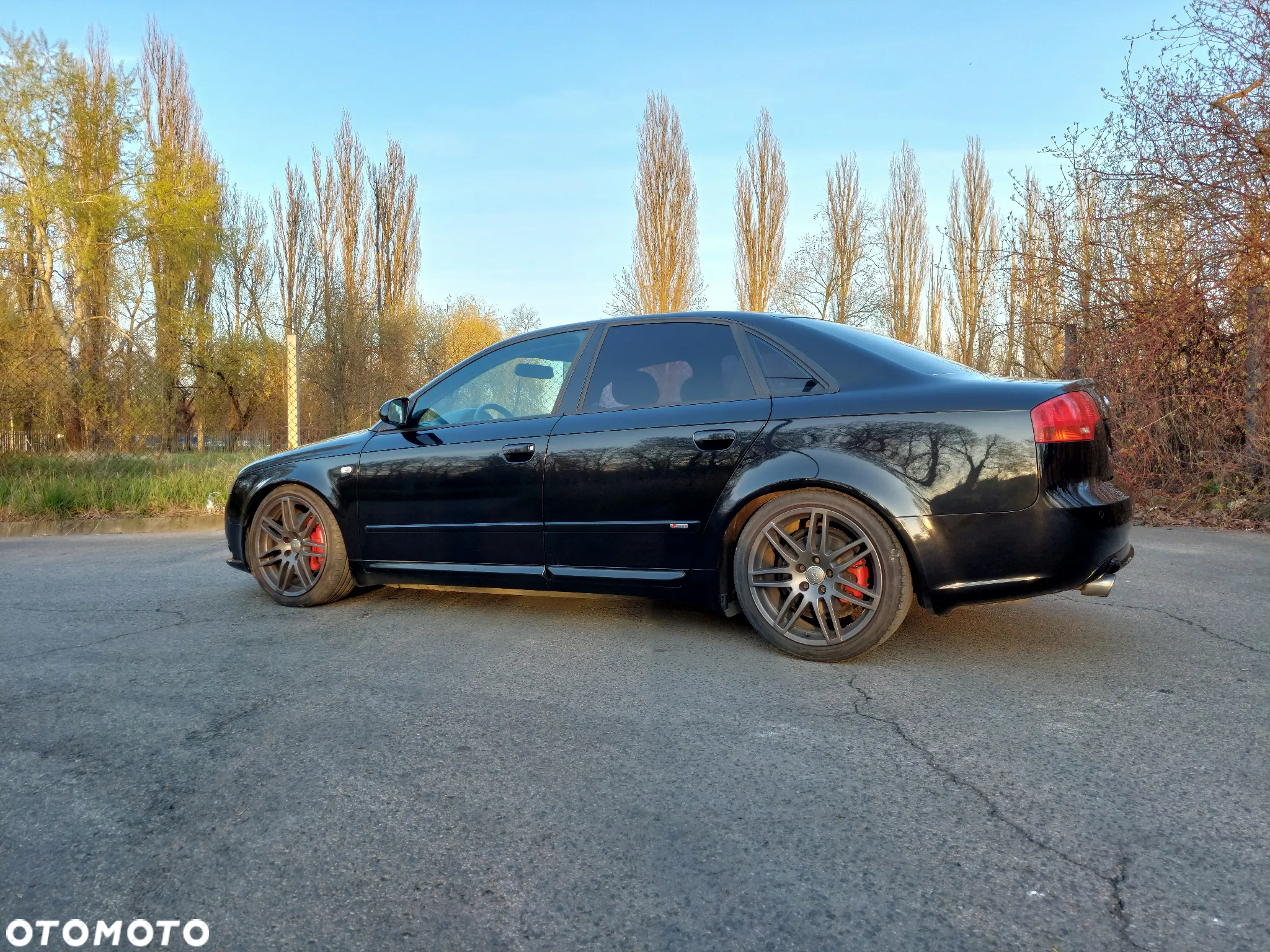 Audi A4 2.0 T FSI - 18