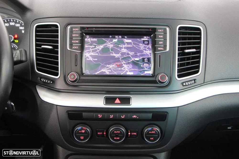 VW Sharan 2.0 TDI Blue Confortline DSG - 4