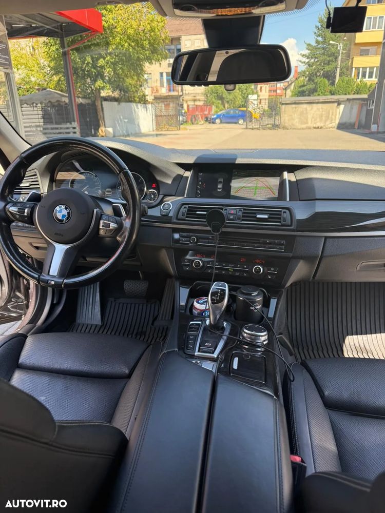 BMW Seria 5 530d xDrive AT - 15