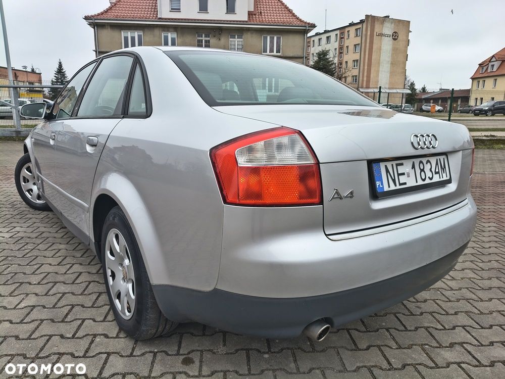 Audi A4 Limousine - 6