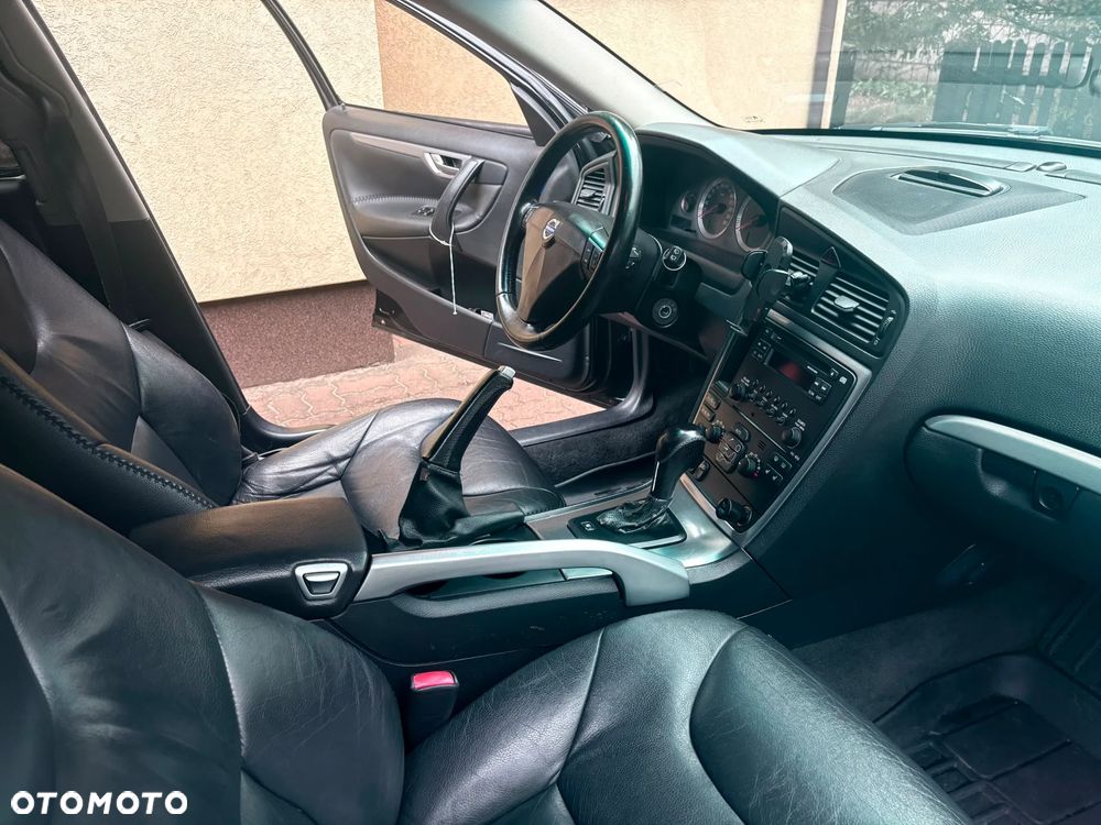 Volvo XC 70 - 6