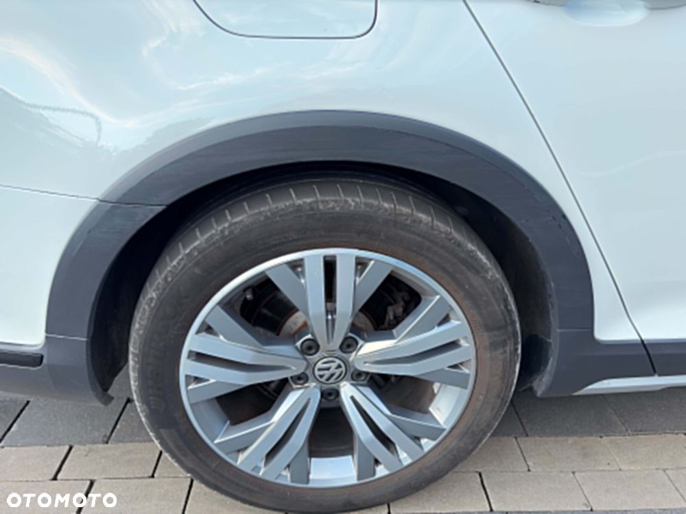 Volkswagen Passat Alltrack - 16