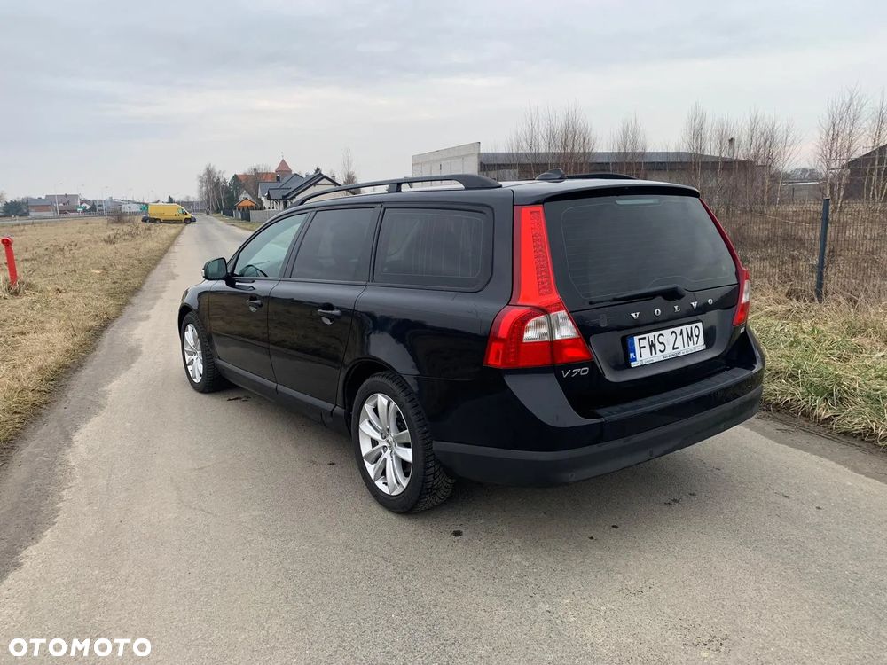Volvo V70 D5 Momentum - 5