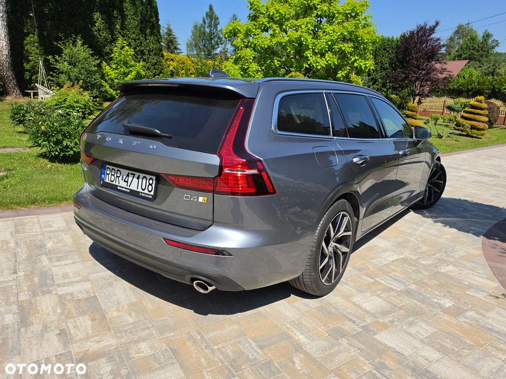 Volvo V60 D4 Momentum - 5